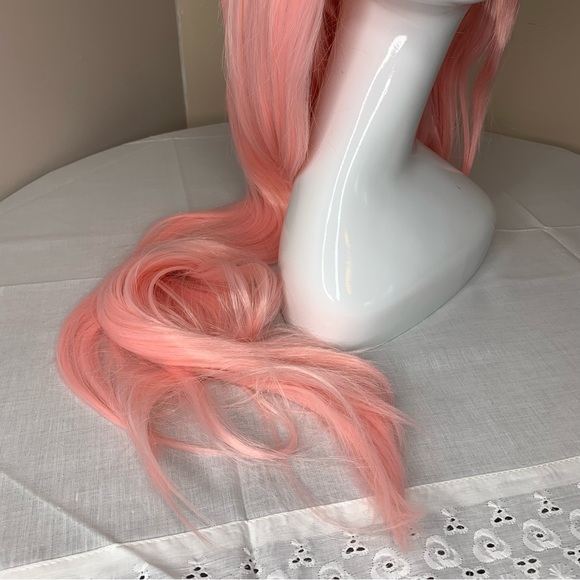 Pink Wig Long With Bangs For Cosplay / Costume NWT With Wig Cap - Picture 10 of 12